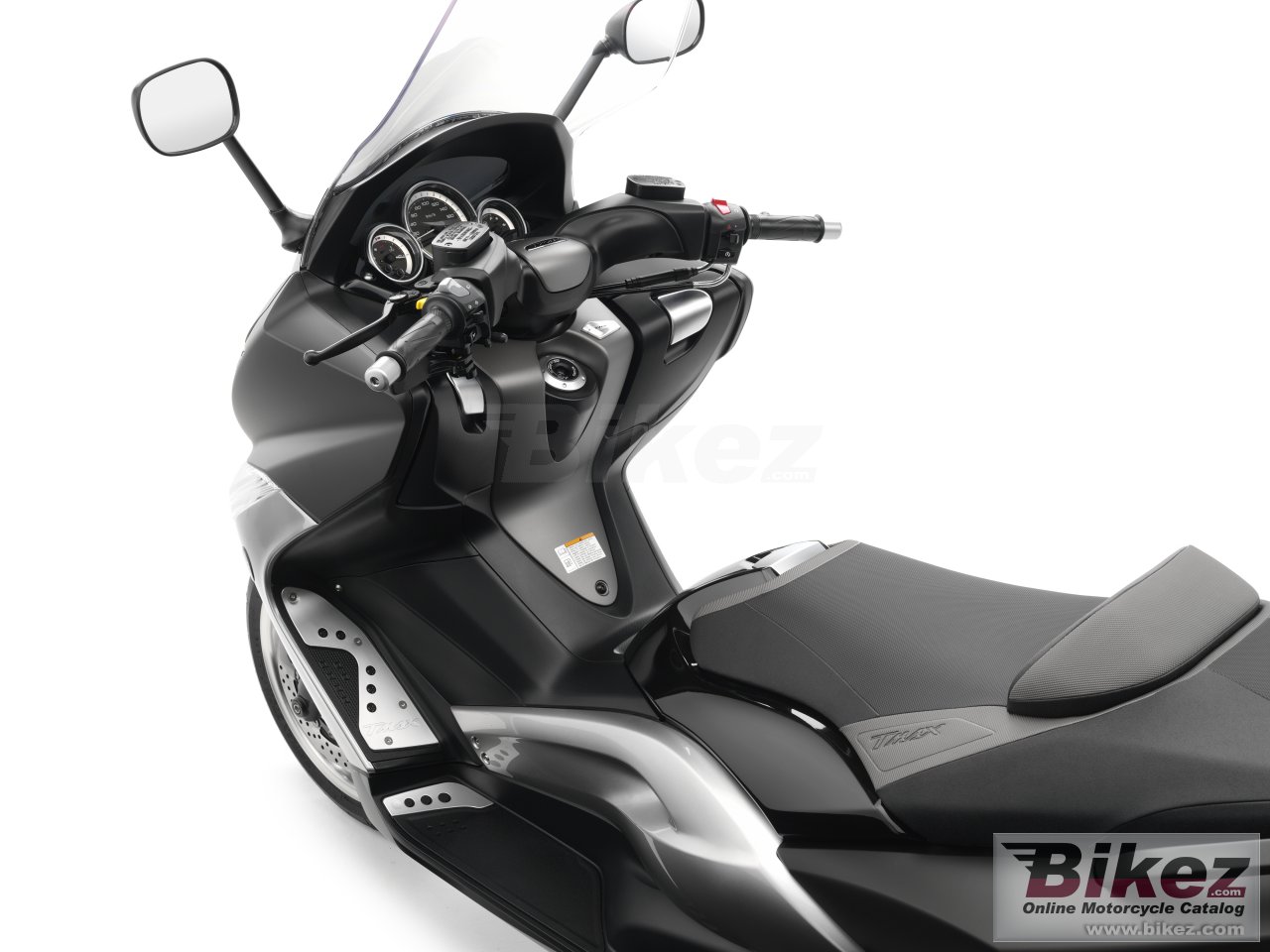 Big Yamaha tmax tech max picture and wallpaper from Bikez.com
